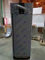 ШКАФ ХОЛОДИЛЬНЫЙ APACH F700TN DOM PLUS