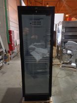 Шкаф холодильный со стеклом Tefcold CEV425 Шкаф холодильный со стеклом Tefcold CEV425